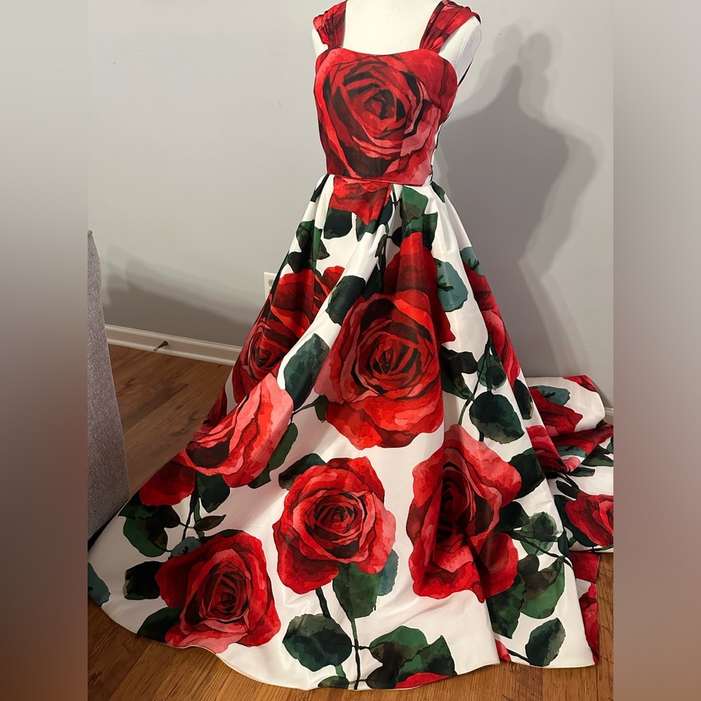 Sherri Hill Red and White Floral Prom Dress ROSES - Picture 7 of 16